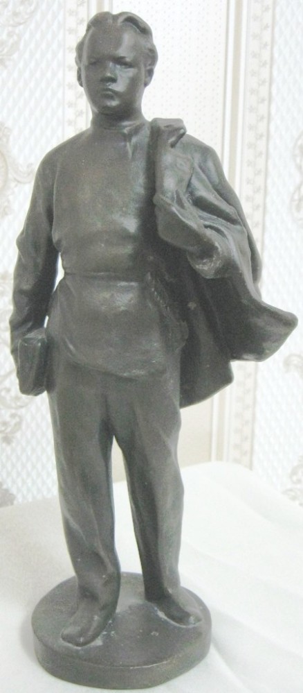 Скульптура. В. Ульянов. Автор В. Цигаль.